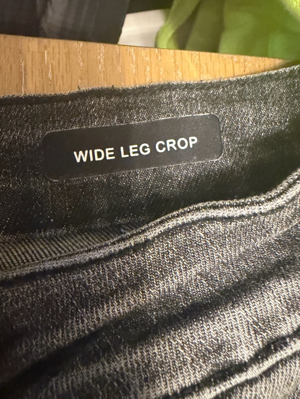 Judy Blue Wide Leg Crop Jeans Size 9/29 Black Wash Raw Hem Boutique Denim - Picture 6 of 7